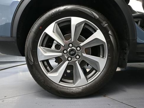 Used 2025 Ford Escape Platinum image 13