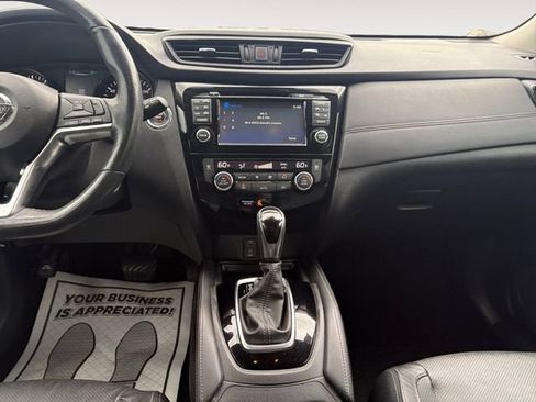 Used 2017 Nissan Rogue SL w/ SL Premium Package AWD/4WD image 11