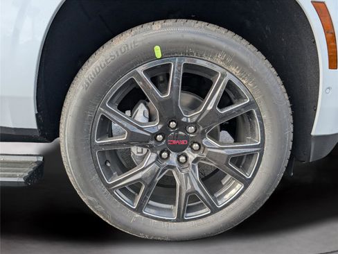 New 2026 GMC Yukon XL Denali w/ Sun & Power Step Package image 11