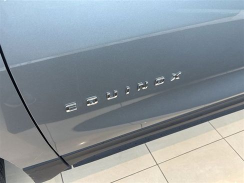 Used 2024 Chevrolet Equinox LT w/ LPO, Floor Liner Package FWD image 31