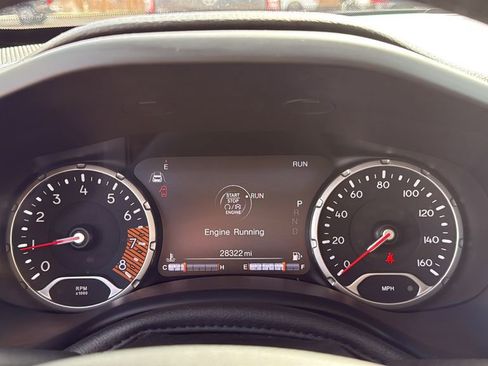 Used 2022 Jeep Renegade Latitude w/ Convenience Group AWD/4WD image 28