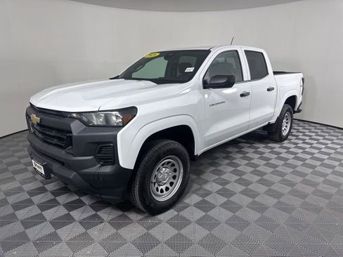 New 2026 Chevrolet Colorado W/T w/ WT Convenience Package II AWD/4WD image 7