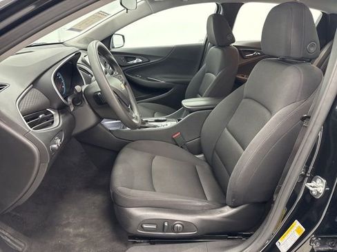 Used 2025 Chevrolet Malibu LT image 22