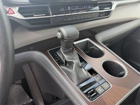 Certified 2021 Toyota Sienna LE image 17