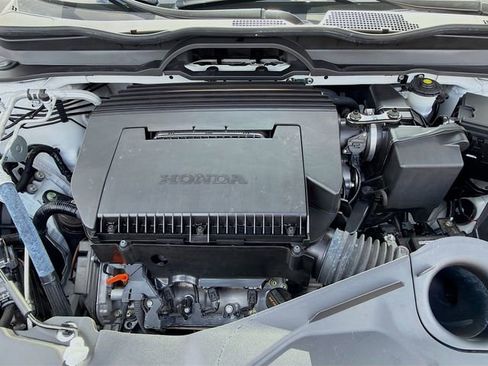 Used 2023 Honda Pilot Sport image 29