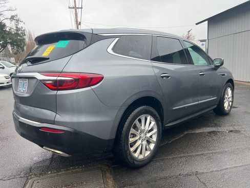 Used 2020 Buick Enclave Premium w/ Sun and Sites Package image 4