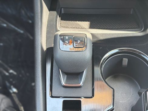Used 2021 Nissan Rogue SV AWD/4WD image 30