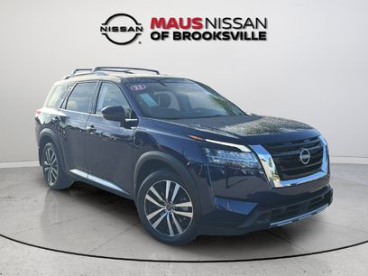 Used 2023 Nissan Pathfinder Platinum w/ Cargo Package