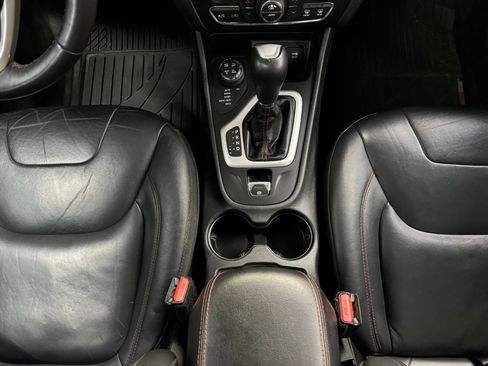 Used 2015 Jeep Cherokee Trailhawk w/ Leather Interior Group image 27