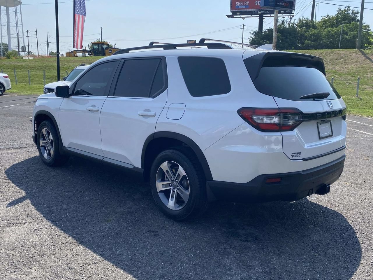 Used 2024 Honda Pilot EX-L image 4