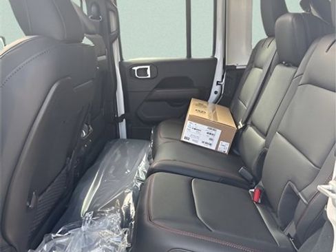 New 2026 Jeep Wrangler Unlimited Rubicon image 31