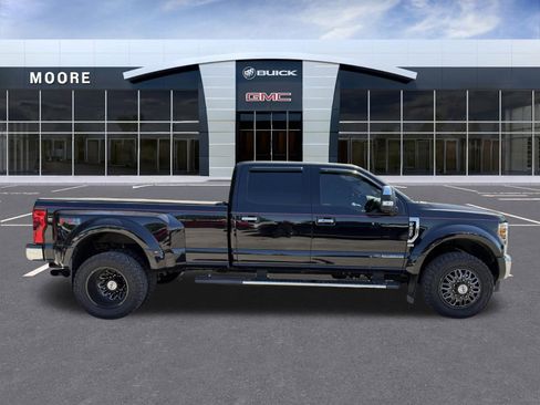 Used 2019 Ford F450 Lariat w/ Lariat Ultimate Package AWD/4WD image 2