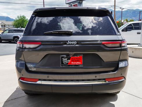 Used 2024 Jeep Grand Cherokee Limited 4xe AWD/4WD image 7