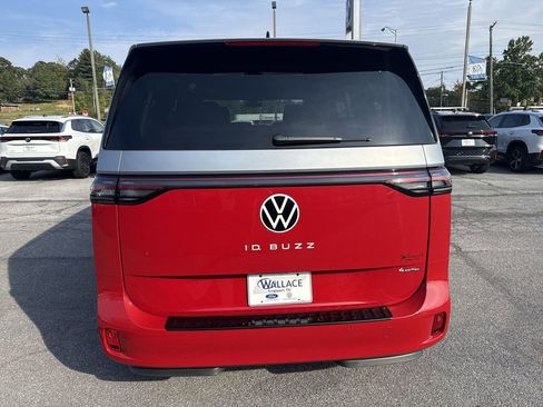 New 2025 Volkswagen ID. Buzz Pro S Plus AWD/4WD image 5