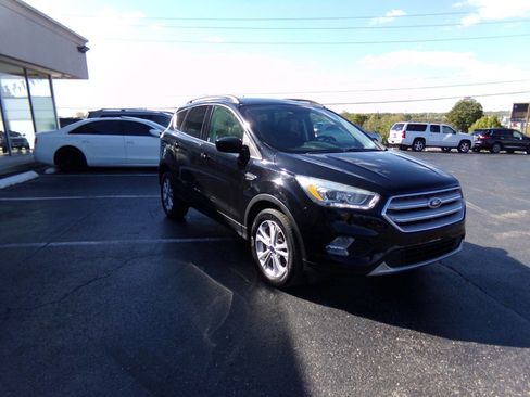Used 2018 Ford Escape SEL image 4