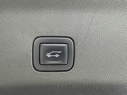 Used 2022 Cadillac Escalade Sport AWD/4WD image 43