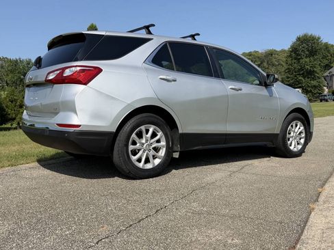 Used 2018 Chevrolet Equinox LT FWD image 23