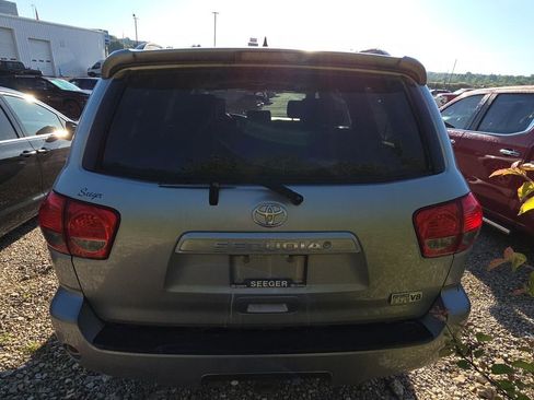 Used 2016 Toyota Sequoia SR5 AWD/4WD image 5