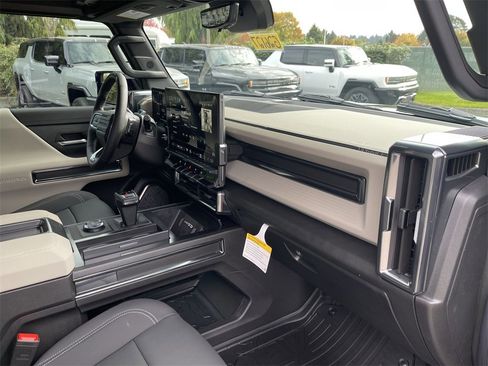 New 2026 GMC Hummer EV 4x4 Crew Cab image 29