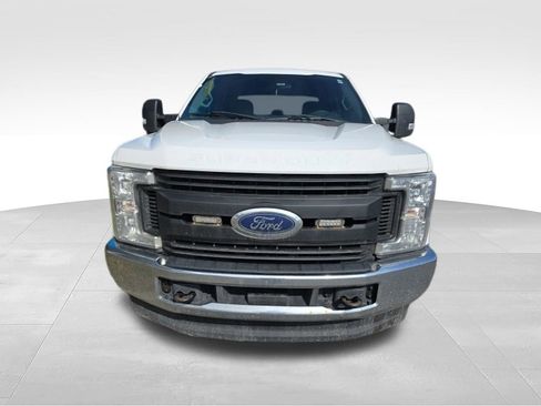 Used 2019 Ford F250 XL w/ Power Equipment Group AWD/4WD image 11