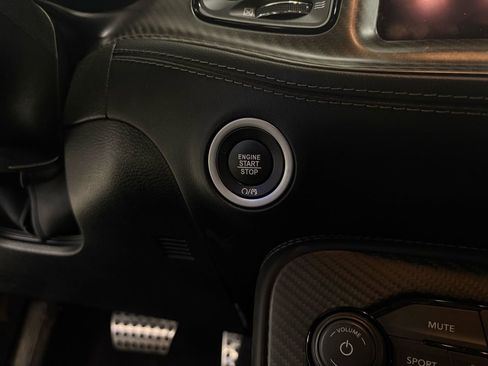 Used 2021 Dodge Challenger R/T w/ Plus Package image 27