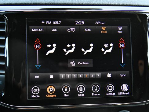 Used 2020 Jeep Grand Cherokee Limited X image 25