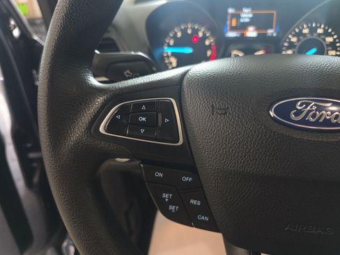 Used 2018 Ford Escape SE FWD image 15