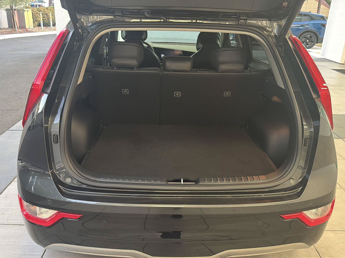 Used 2024 Kia Niro Wind FWD image 13