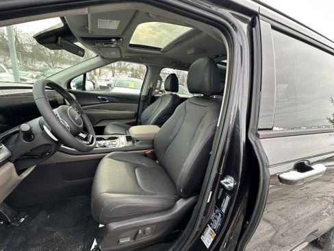 New 2026 Kia Carnival SX image 44