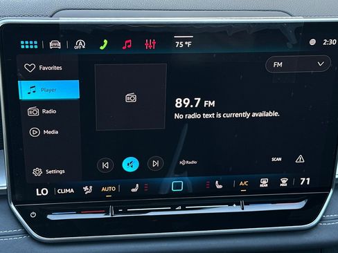 New 2026 Volkswagen Tiguan SE R-Line FWD image 16