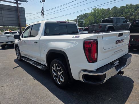 Used 2021 GMC Sierra 1500 SLT w/ SLT Premium Plus Package AWD/4WD image 7