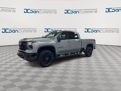 Used 2025 Chevrolet Silverado 2500 LTZ w/ Trail Boss Package AWD/4WD image 4