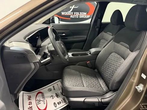 New 2026 Nissan Kicks SV FWD image 11