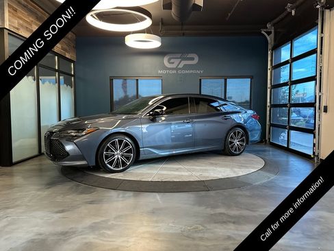 Used 2019 Toyota Avalon Touring w/ Advanced Safety Package FWD image 7