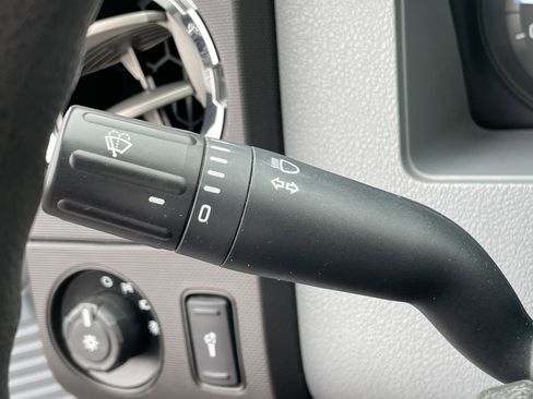 Used 2016 Ford F250 XLT w/ Advanced Security Group image 18