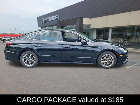 Used 2020 Hyundai Sonata SEL w/ Cargo Package FWD image 2