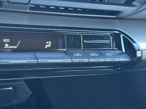 Certified 2026 Toyota Prius LE image 31