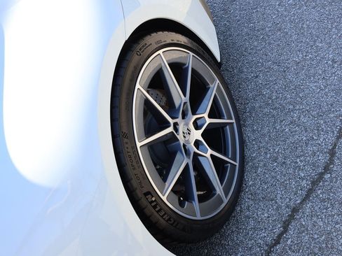 Certified 2025 Porsche 911 Carrera T RWD image 43