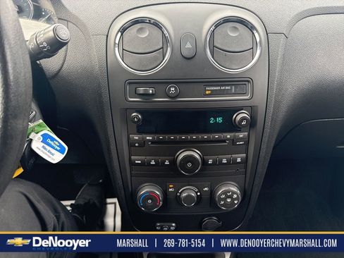 Used 2009 Chevrolet HHR LT image 17