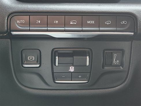 Used 2024 Cadillac Escalade Sport w/ LPO, ONYX Package image 21