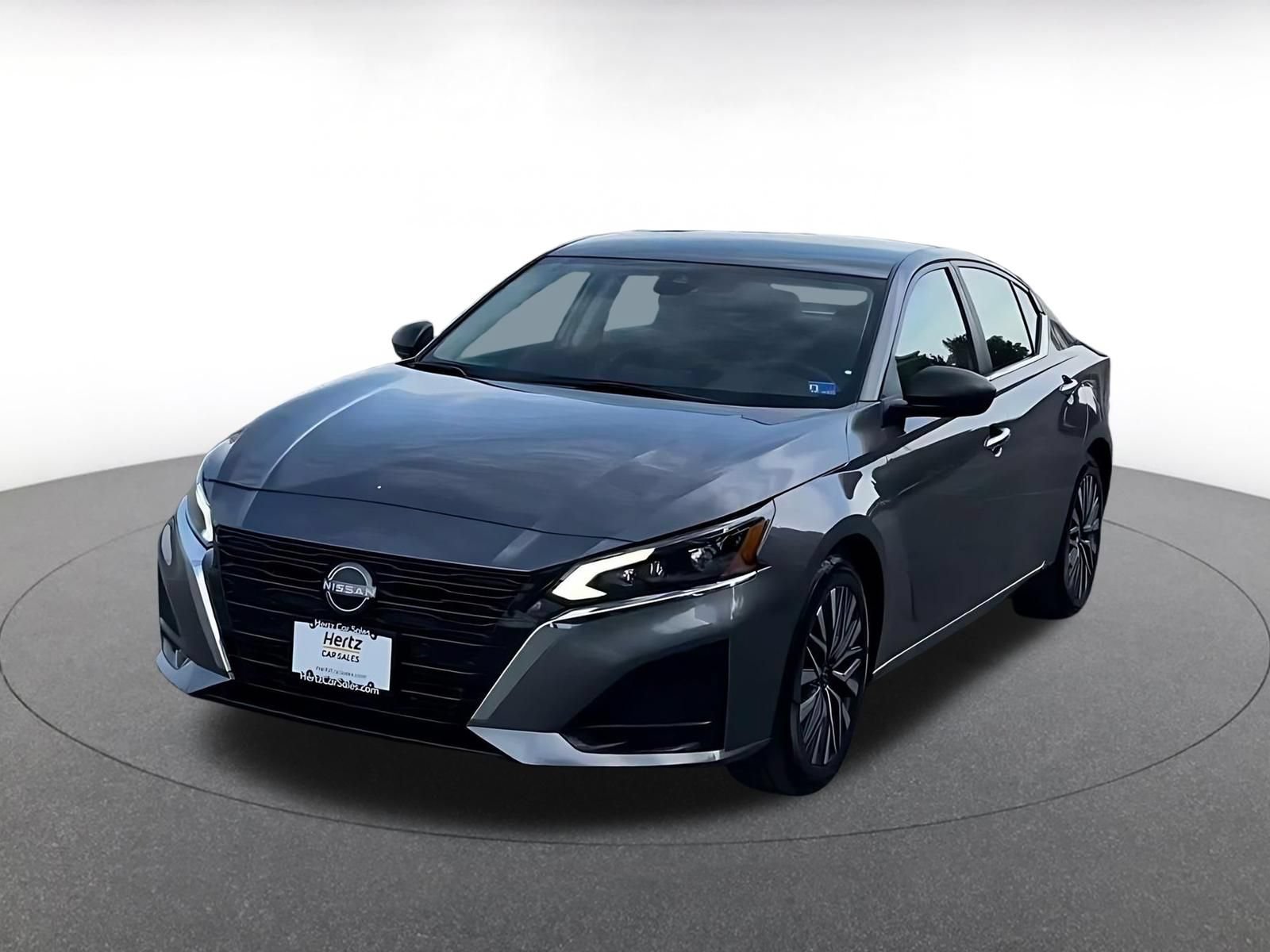 Used 2025 Nissan Altima 2.5 SV FWD image 6