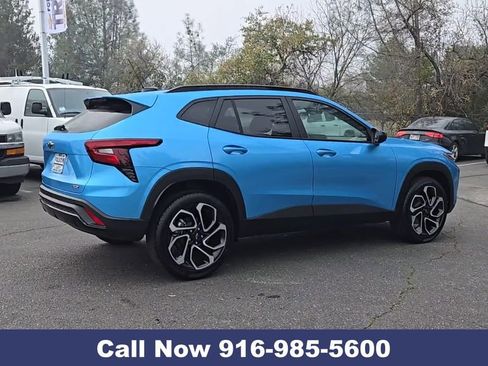 New 2026 Chevrolet Trax RS w/ Sunroof Package image 11