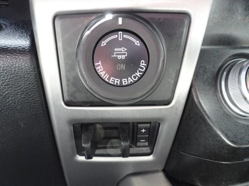 Used 2020 Ford F150 Platinum w/ Equipment Group 701A Luxury AWD/4WD image 26