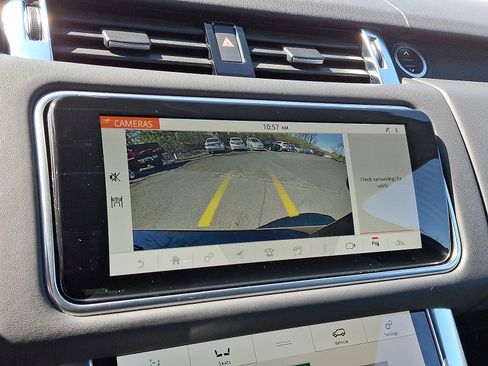 Used 2020 Land Rover Range Rover Sport HST image 18