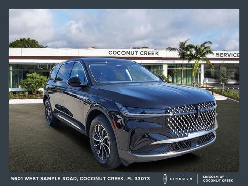 New 2026 Lincoln Nautilus Premier image 1