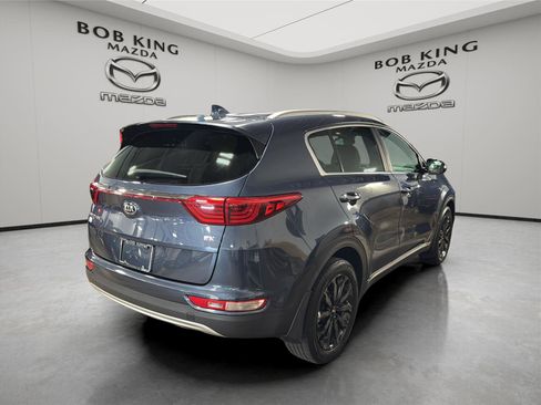 Used 2018 Kia Sportage EX w/ EX Sport Appearance Package AWD/4WD image 5