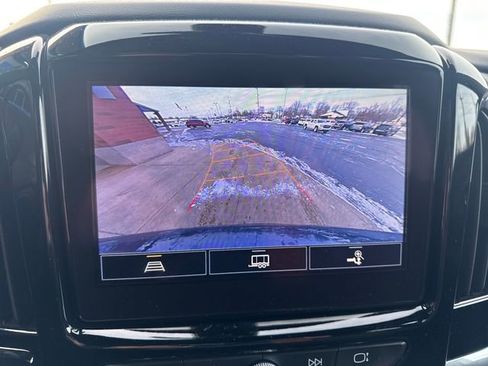 Used 2023 Chevrolet Traverse LT image 26