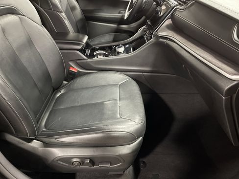 Used 2022 Jeep Grand Cherokee L Limited image 14