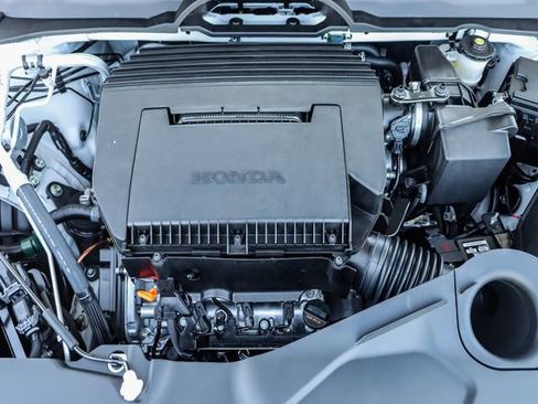 New 2026 Honda Pilot Touring image 8