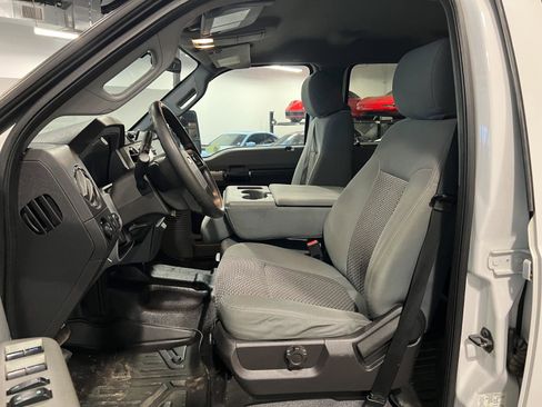 Used 2014 Ford F350 XLT w/ Advanced Security Group image 9